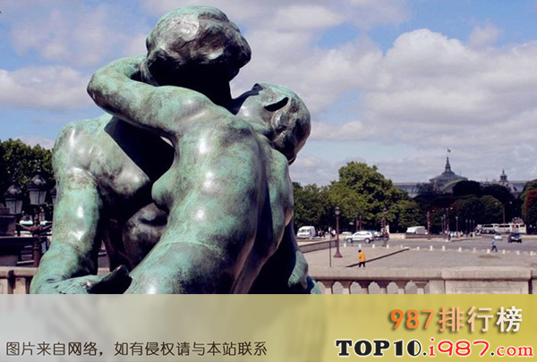 十大世界最有名的接吻雕塑之罗丹-吻