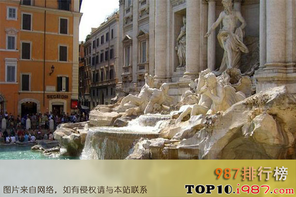 十大罗马景点之特雷维喷泉
