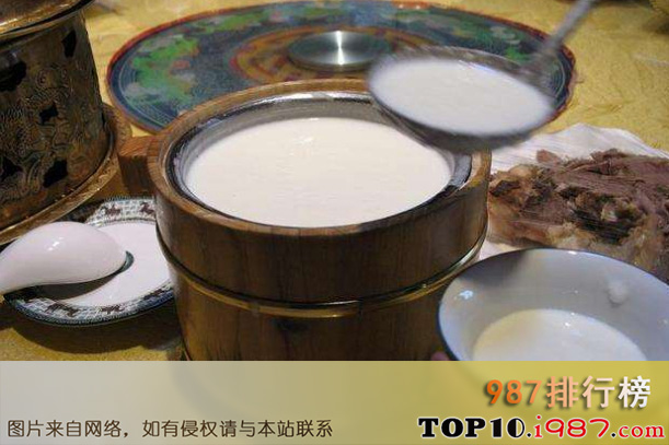 内蒙古十大特色美食之酸奶