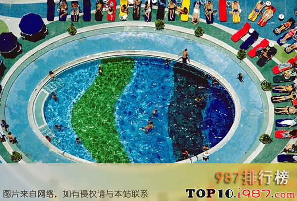 十大世界最任性最奇葩的游泳池之贝鲁特腓尼基酒店泳池