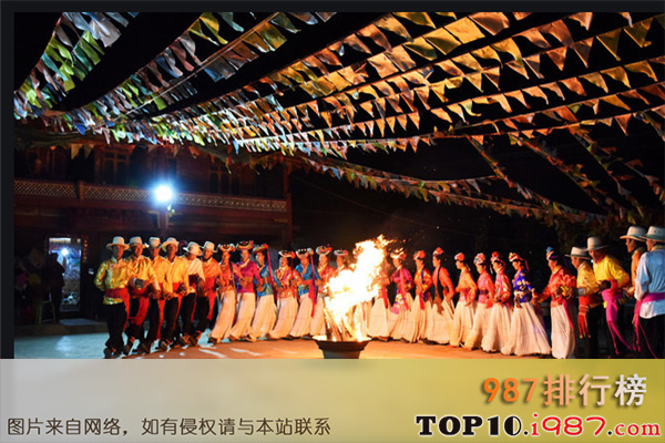 十大丽江玩乐中心之摩梭传统篝火晚会