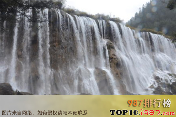 十大钙化景观之诺日朗瀑布