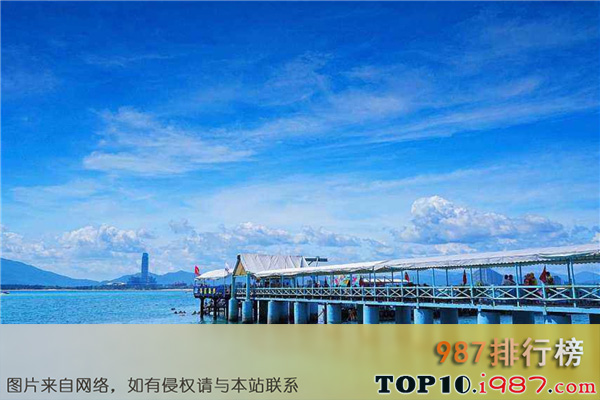 中国十大海滨城市排行榜之三亚
