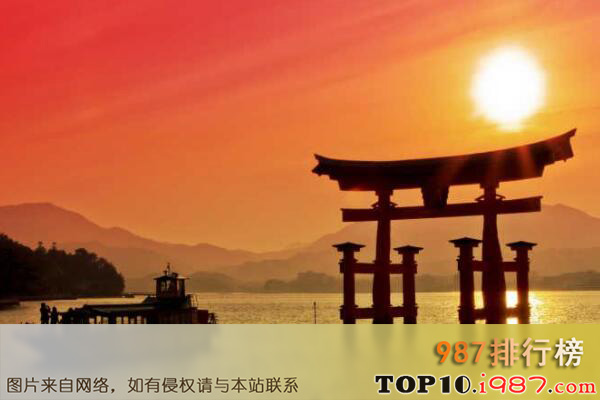 十大世界上最浪漫的日落之日本宫岛
