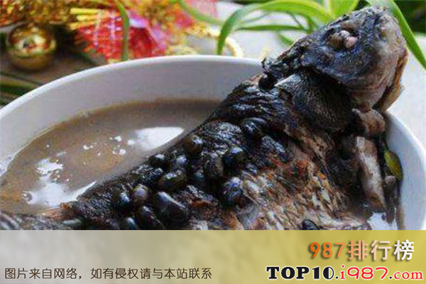 十大广东补汤之红枣黑豆鲤鱼汤