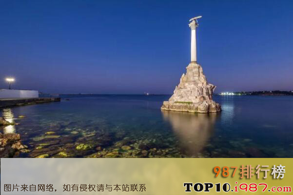 十大俄罗斯最著名的雕塑之沉船纪念碑