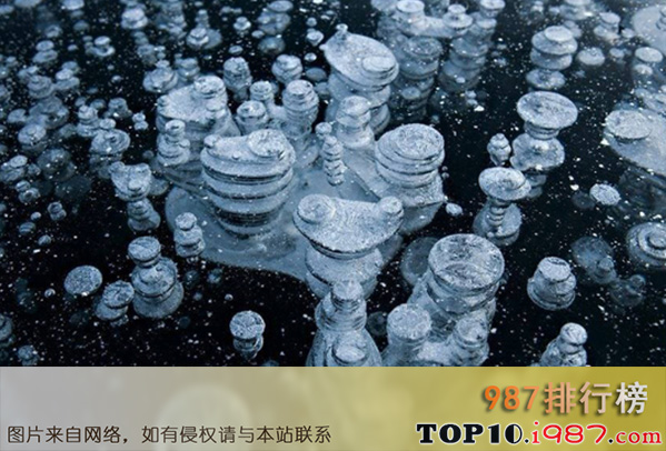 十大罕见自然奇观(第一在阿拉斯加）之冰冻甲烷气泡(阿拉斯加)