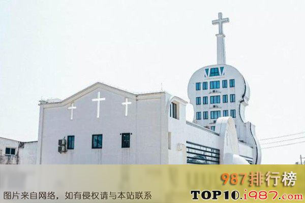 十大最丑建筑之广东佛山盐步小提琴教堂